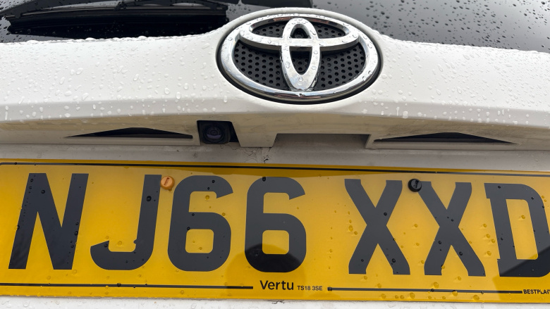 Toyota RAV4 2.0 D-4D Business Edition 5dr 2WD Diesel Estate